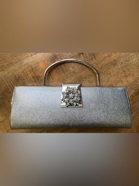 Heavy Silver Metallic Pebble Box Clutch Rhinestone Starburst Handle